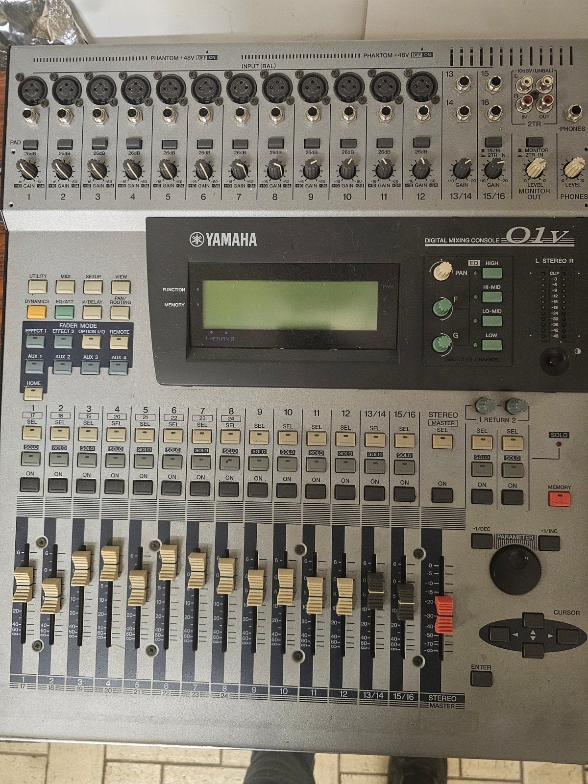 Komplete muziek instalatie, Ophalen, Gebruikt, 10 tot 20 kanalen, Microfooningang
