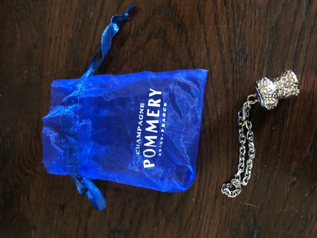 Pommery sleutelhanger in zilver, Verzamelen, Sleutelhangers, Ophalen, Nieuw, Merk