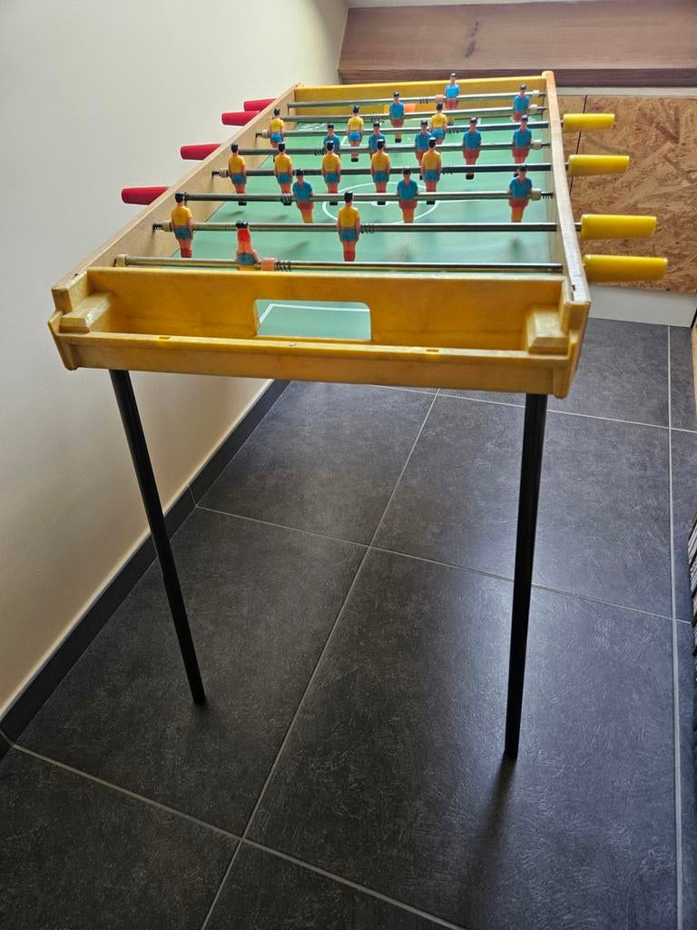 VINTAGE Tafelvoetbal merk Charton, Verzamelen, Ophalen