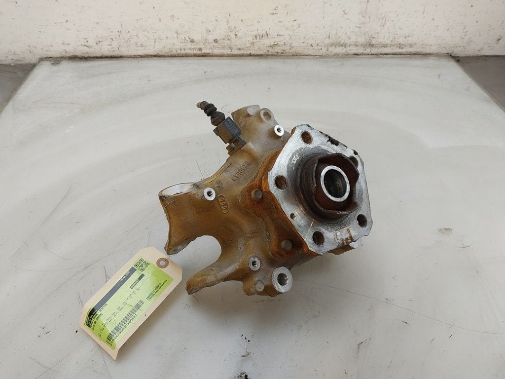 FUSEE LINKS ACHTER Audi Q8 E-tron (GEG) (01-2022/03-2025), Info@audi.de, Audi, Audi AG, Gebruikt