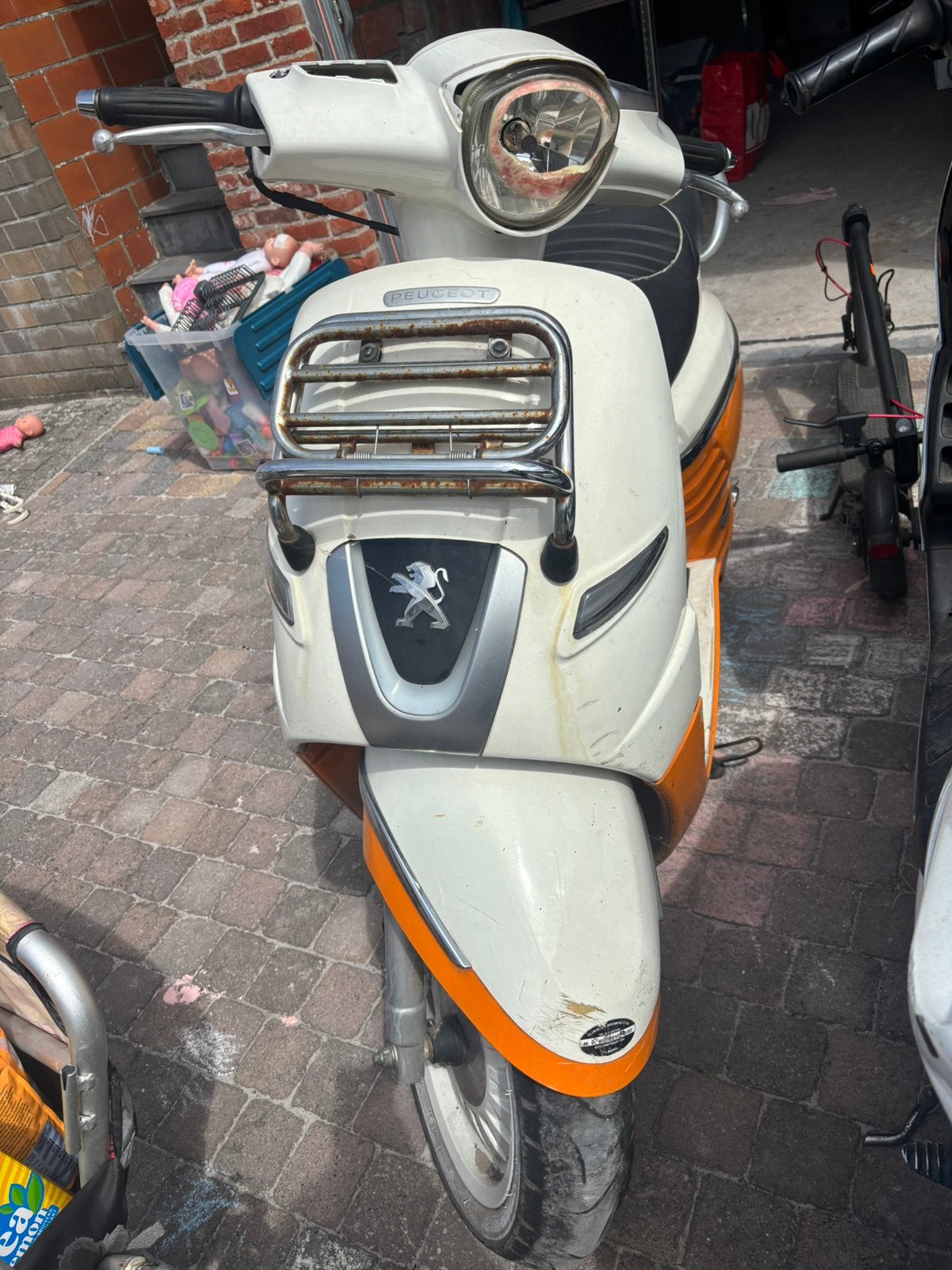 Bromfiets django 4t, Fietsen en Brommers, Scooters | Overige merken, Ophalen, Gebruikt
