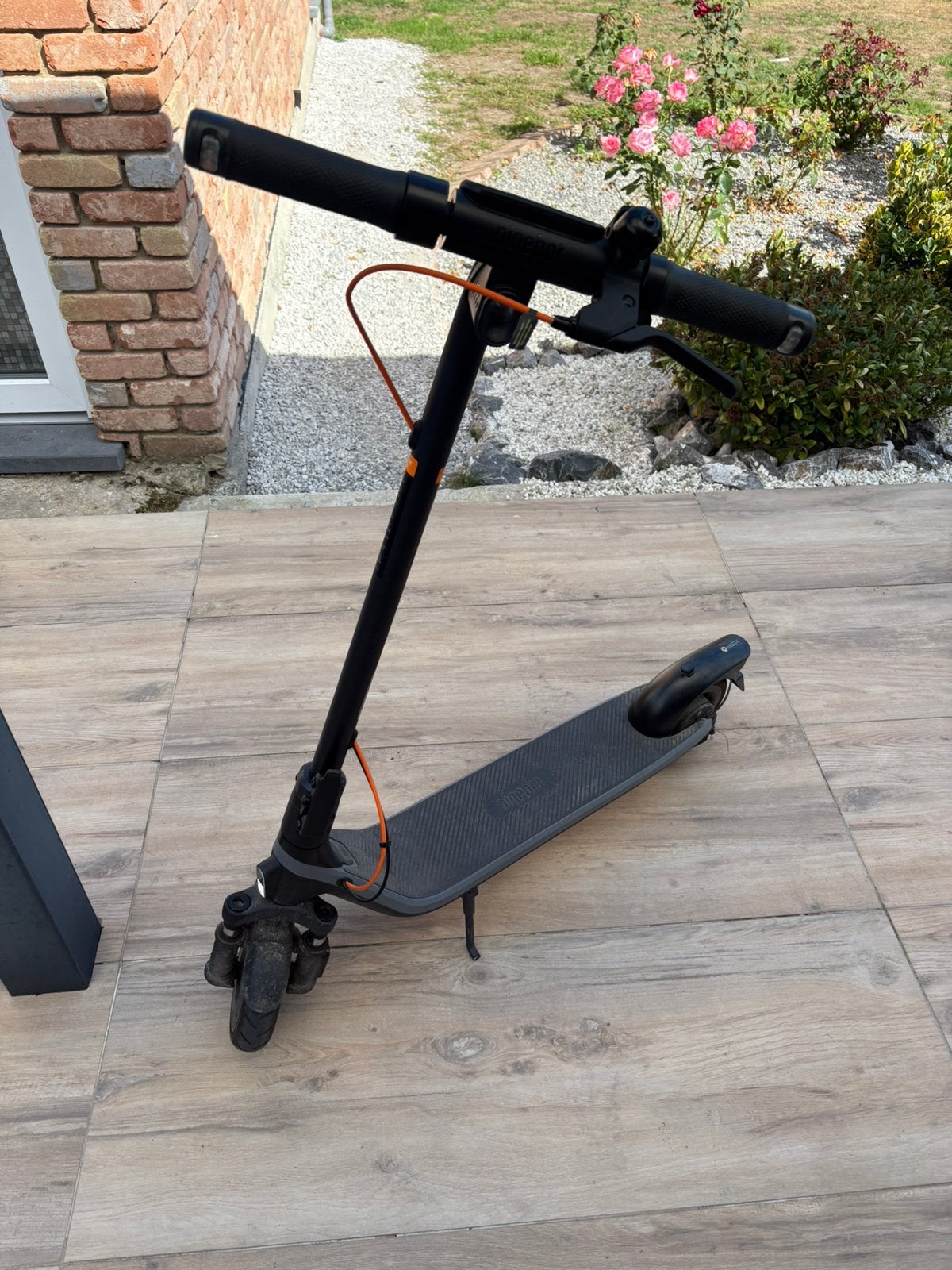 Trotinette ninebot e2 kickscooter upgraded, Enlèvement, Comme neuf