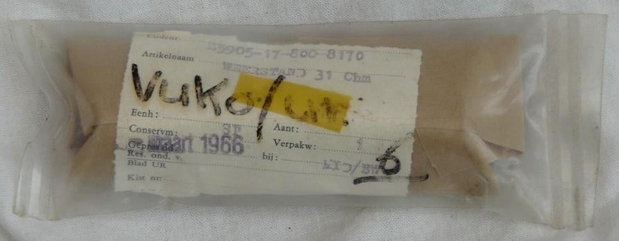 Weerstand 31 Ohm, in verpakking, Koninklijke Landmacht, 1966, Enlèvement ou Envoi, Armée de terre, Autres types