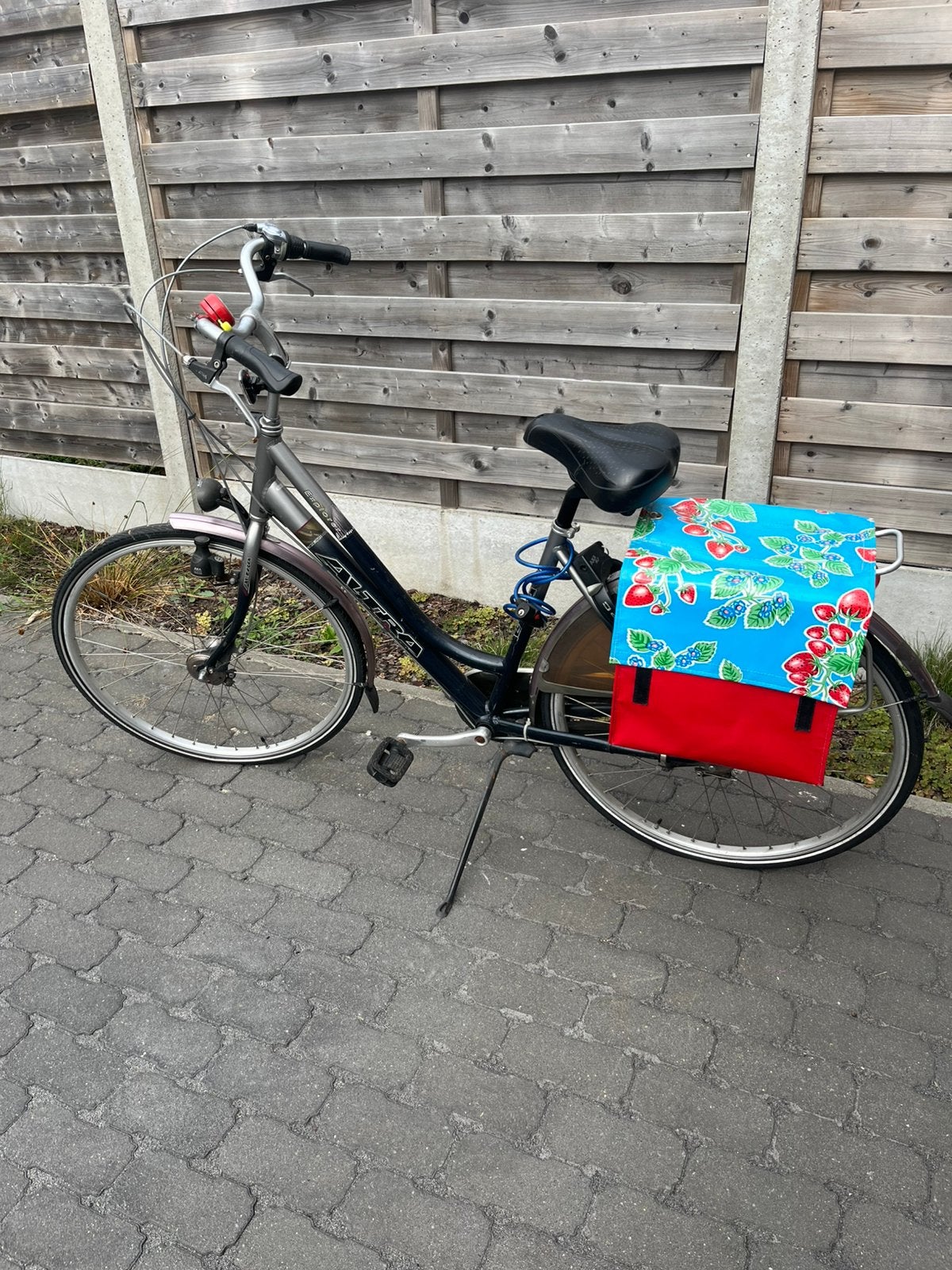Damesfiets, Fietsen en Brommers, Ophalen, Gebruikt