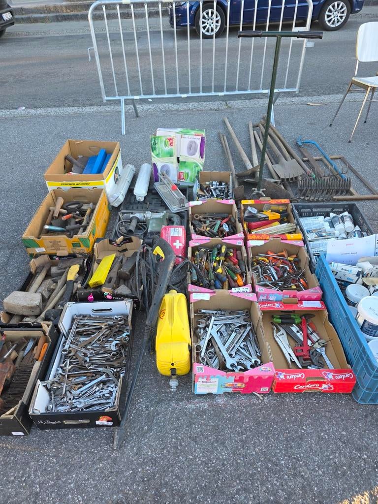 Gros lot d outillage, Divers, Enlèvement