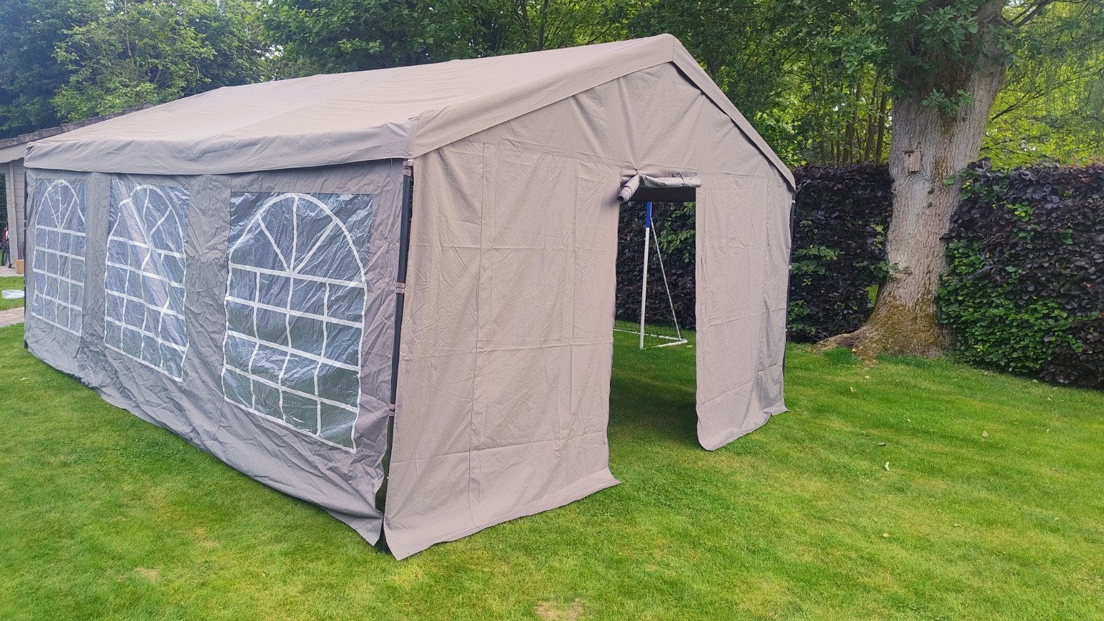 Party tent, Ophalen