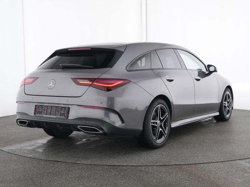 Mercedes-Benz CLA-Klasse 200 Shooting Brake AMG Line | 360, CLA, Gebruikt, Zwart, 4 cilinders