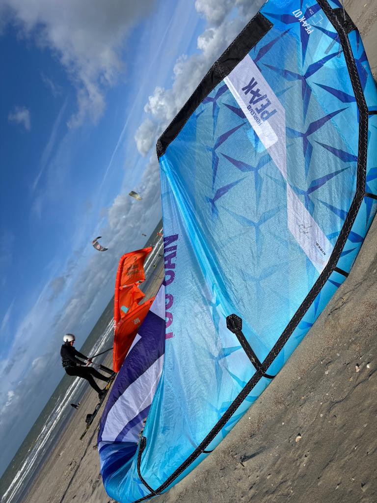 Harlem peak kitesurf, Watersport en Boten, Kitesurfen, Ophalen, Geen board, Zo goed als nieuw, Kite