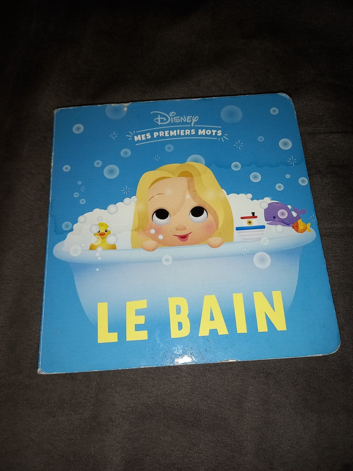 livre le bain, Enlèvement