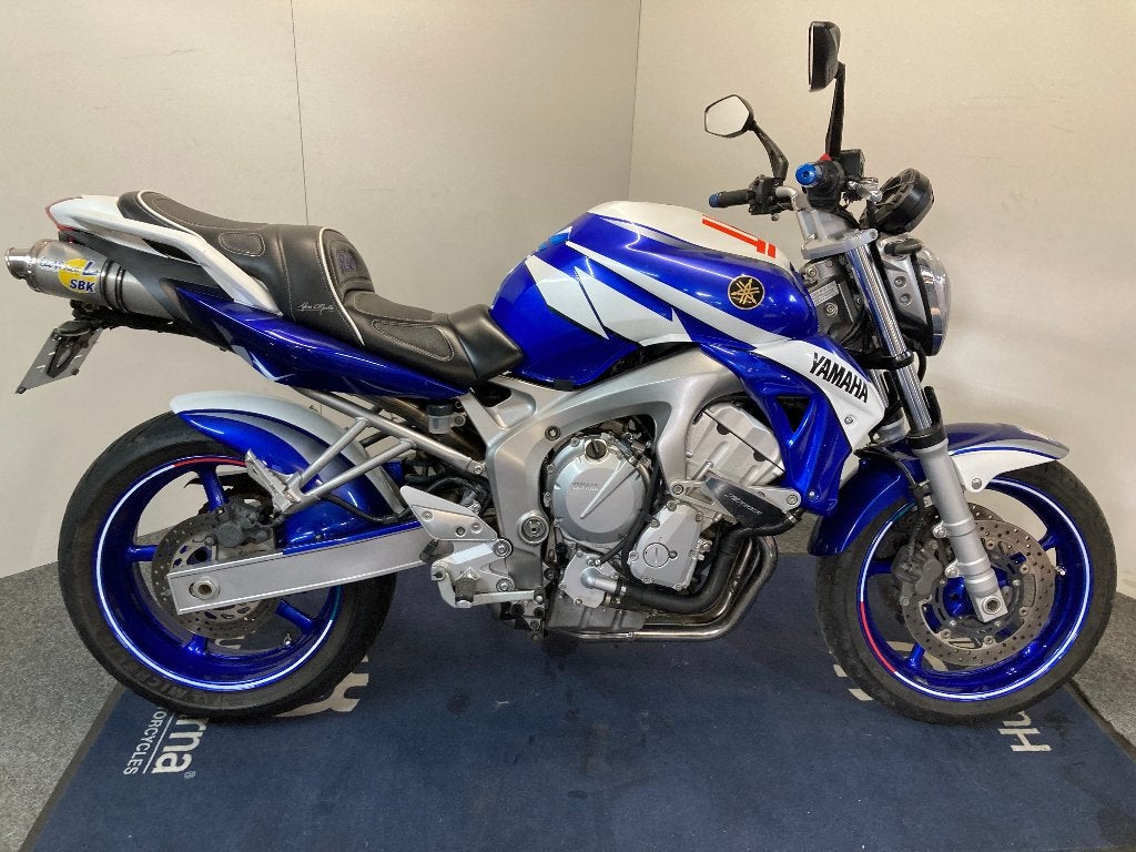 Yamaha FZ 6 MY'09 réf. LS 366, Entreprise, Occasion, Plus de 35 kW, 4 cylindres
