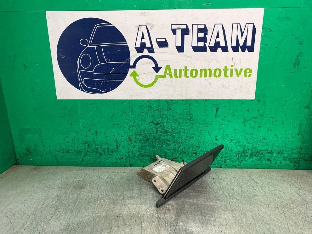 ECRAN GPS Audi Q2 (GAB / GAG) (|81A919604A|), Auto-Union-Straße  1,
85057  Ingolstadt, DE, Info@audi.de, Audi, Utilisé