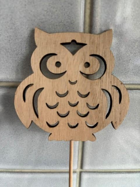 Uil op een standaard, deco, Ophalen, Nieuw, Dier