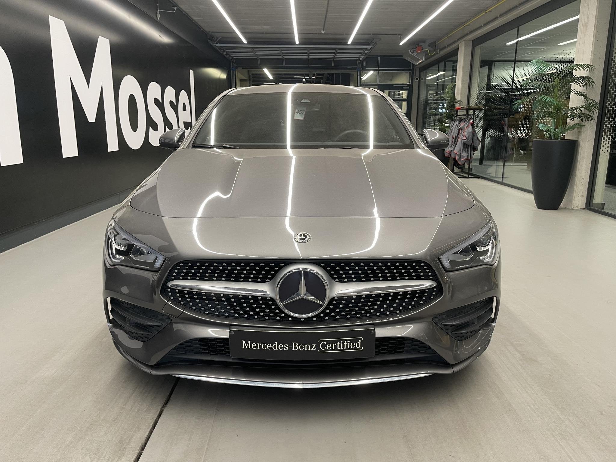 Mercedes-Benz CLA 180d AMG LINE Shooting Brake + CARPLAY + L, Auto's, Stof, Gebruikt, 4 cilinders, 116 pk