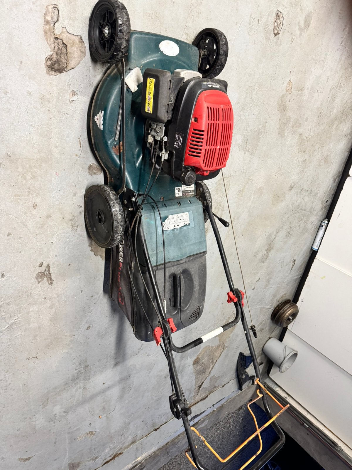 Benzine zelftrekker grasmaaier met honda motor 160cc, Tuin en Terras, Grasmaaiers, Ophalen, Cirkelmaaier, Opvangzak, Benzine-grasmaaier