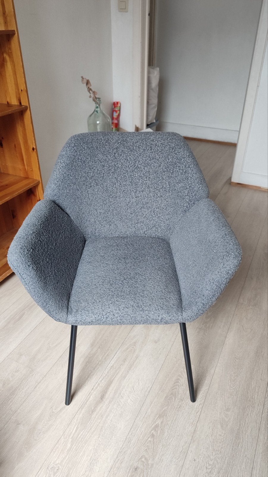 Scandinavische grijze stoel, Huis en Inrichting, Stoelen, Ophalen, Overige kleuren, Zo goed als nieuw, Scandinave