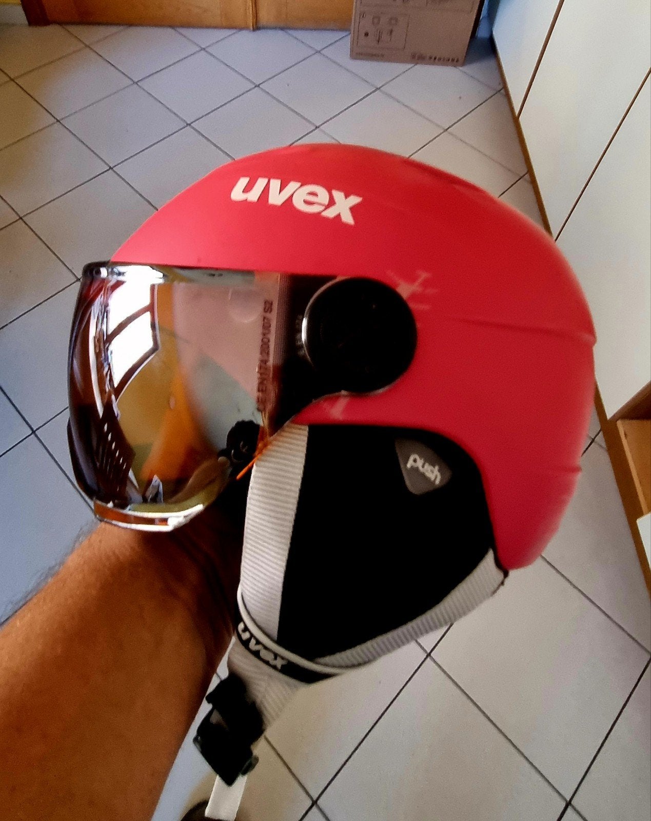 Uvex skihelm met vizier maat 46-52, Sport en Fitness, Ophalen of Verzenden, Zo goed als nieuw, Ski, Overige typen