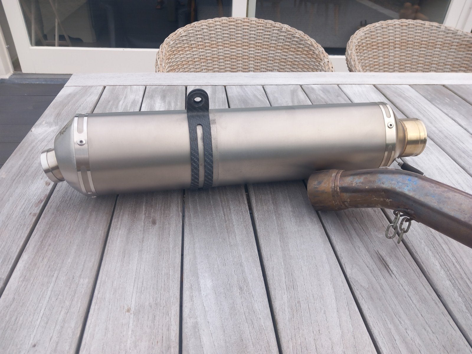 Uitlaat  Arrow, Motoren, Ophalen