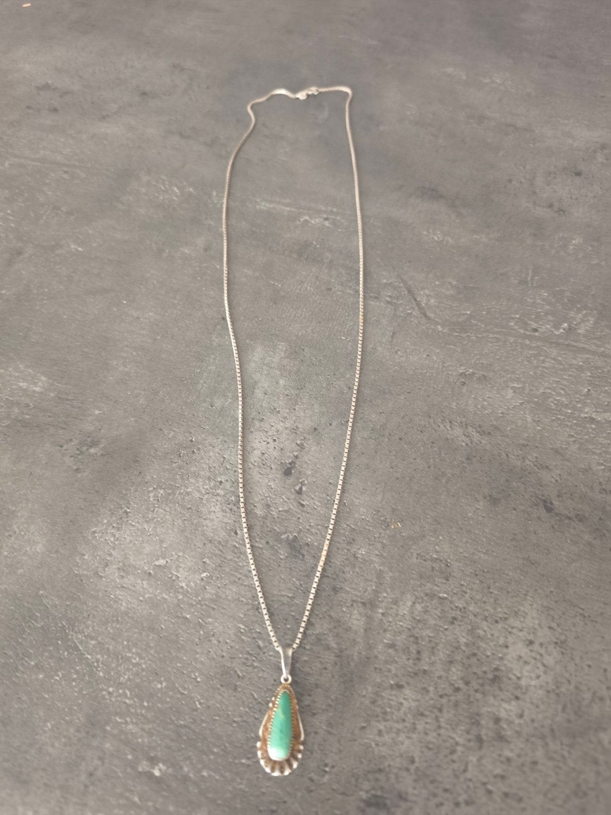 Native American zilveren ketting met navajo hanger.., Antiek en Kunst, Ophalen, Zilver