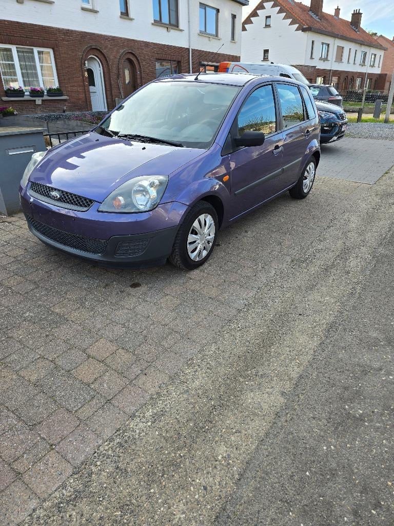 Ford Fiësta benzine, Auto's, Voorwielaandrijving, 1299 cc, Zwart, 5 deurs
