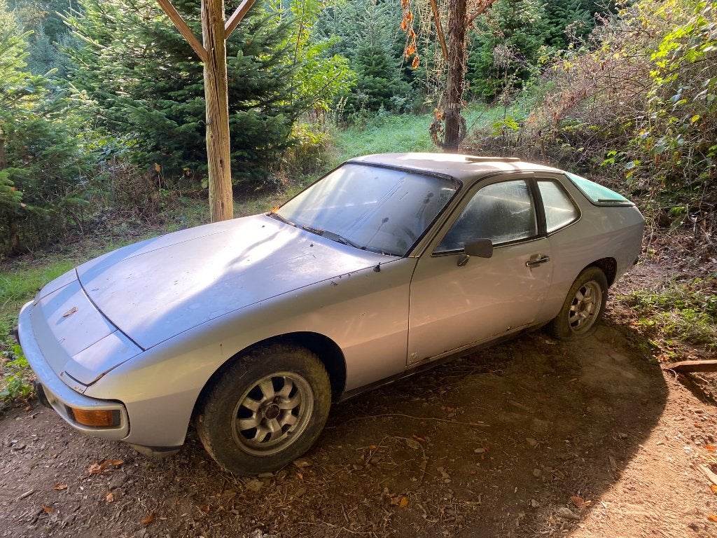 Porsche 924 de 1976, Auto's, 4 zetels, Achterwielaandrijving, Zwart, 4 cilinders