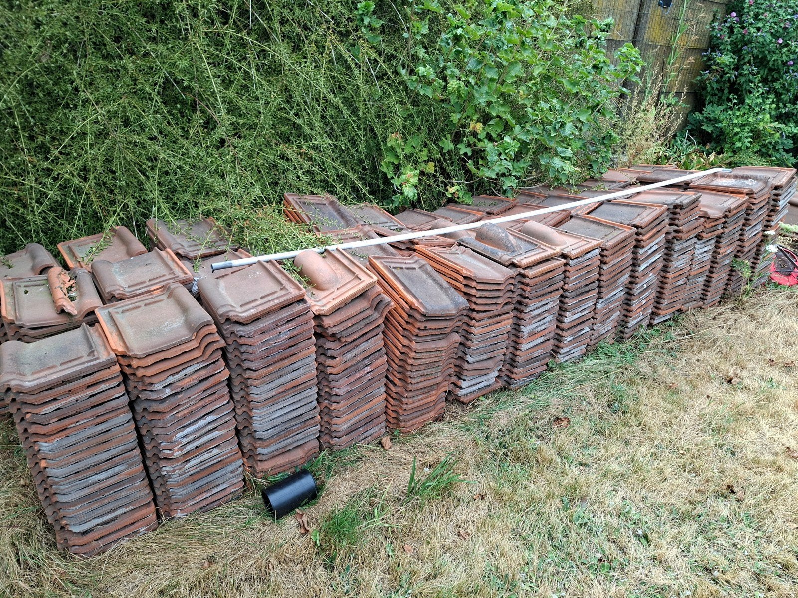 GRATIS dakpannen, Doe-het-zelf en Bouw, Dakpannen en Dakbedekking, Ophalen, Dakpannen