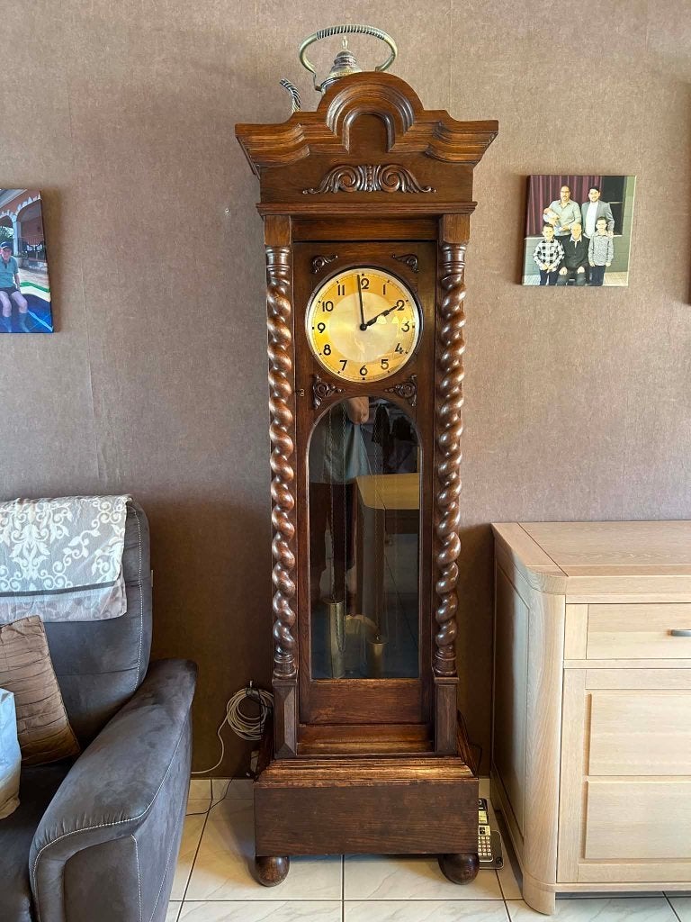 Staande klok , houten beelden , houten decoratie, Ophalen, Gebruikt, Antiek, Handgemaakt