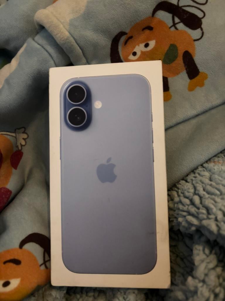 Iphone 17 neuf emballer 256gb il a jamais ete deballer, Télécoms, Téléphonie mobile | Housses, Coques & Façades | Apple iPhone