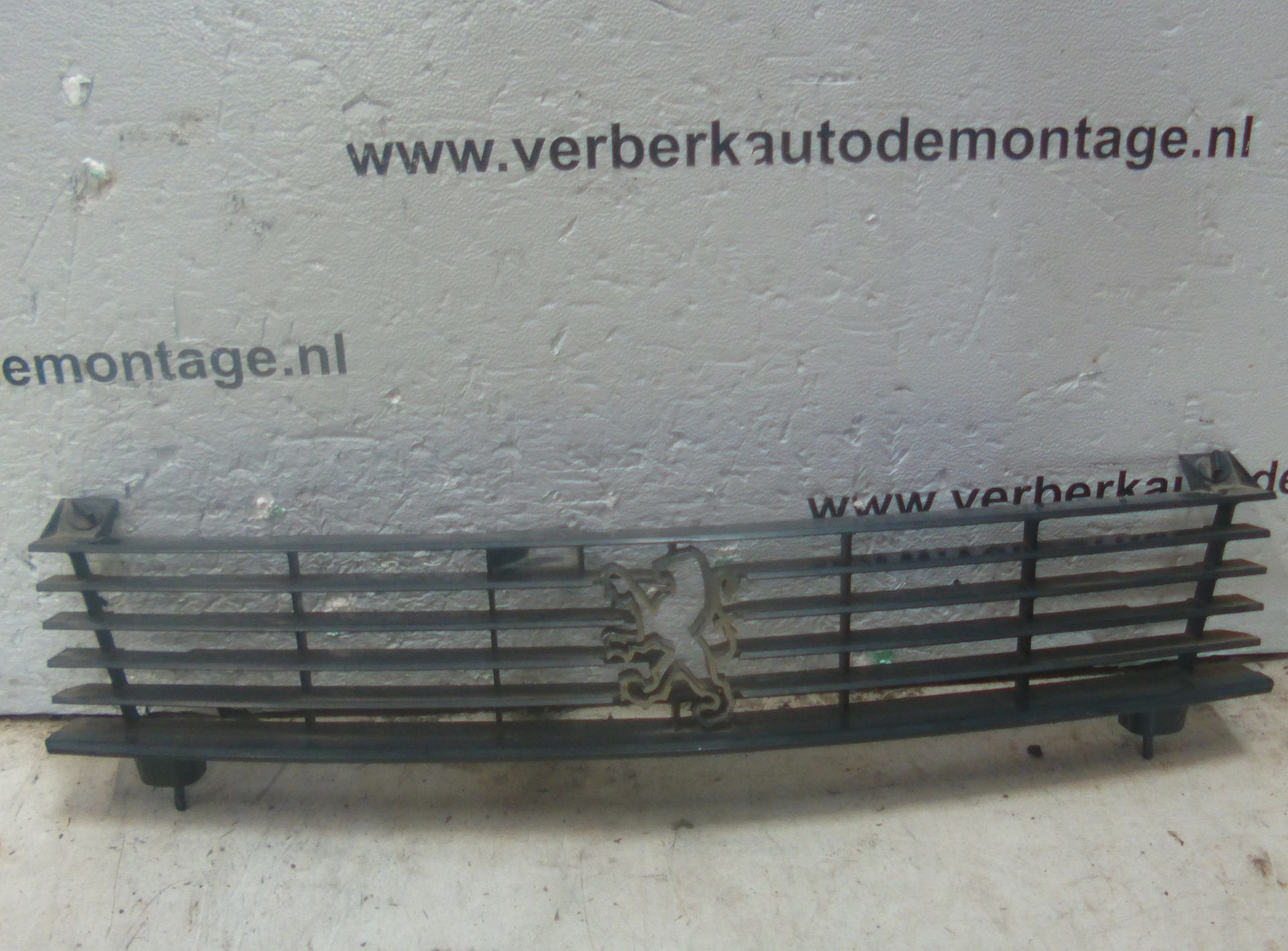 grille peugeot 305 serie 1, -, Utilisé, -, Peugeot