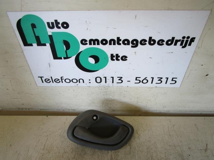 Poignée portière 4portes avant gauche d'un Suzuki Wagon R+, -, 3 mois de garantie, Utilisé, -