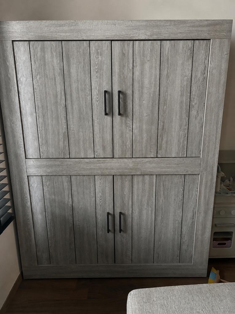 Kast, Enlèvement, Comme neuf