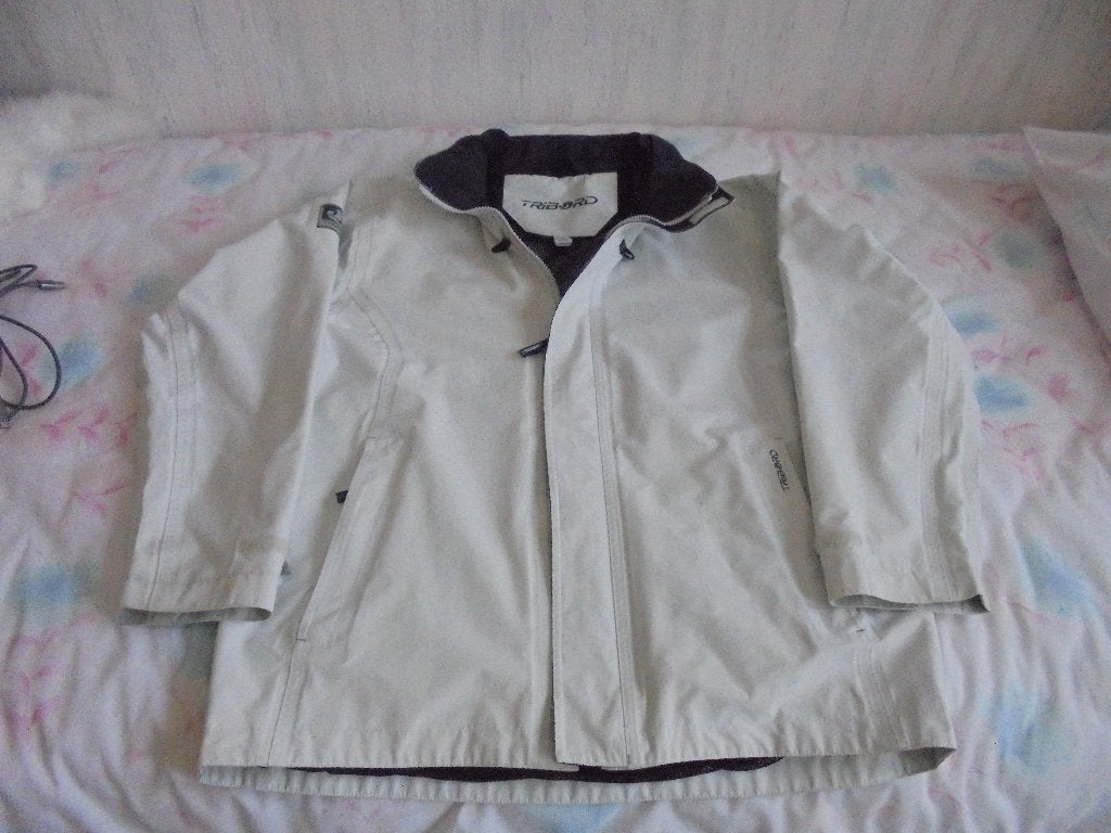 1 PARKA TRIBORD col.BEIGE T.M L DECATHLON IMPECCABLE, Ophalen, Beige, Wandelen of Outdoor, Nieuw