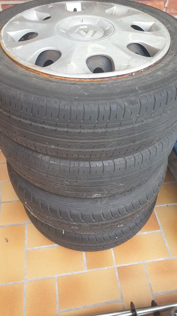 4 Renault banden met velgen 165/65/15, Auto-onderdelen, Banden en Velgen, Ophalen, Gebruikt, 16 inch, Band(en)