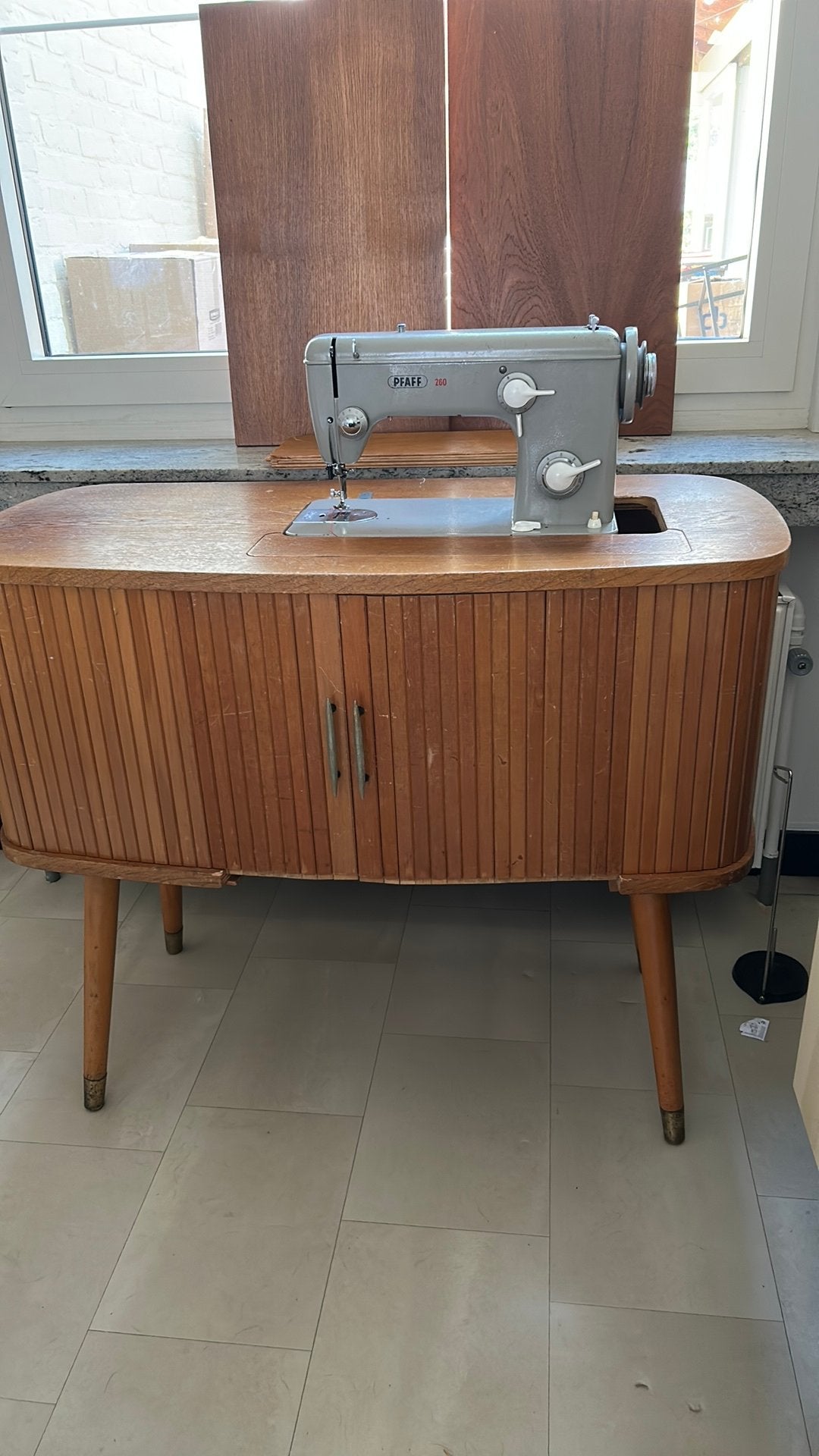 Pfaff 260 met meubel, Hobby & Loisirs créatifs, Pfaff, Machine à coudre, Industrie, Enlèvement