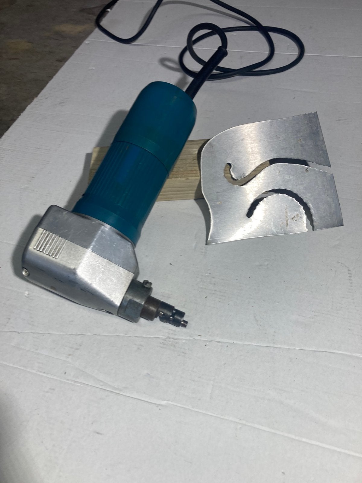 knabbelschaar  220V, Ophalen, Gebruikt
