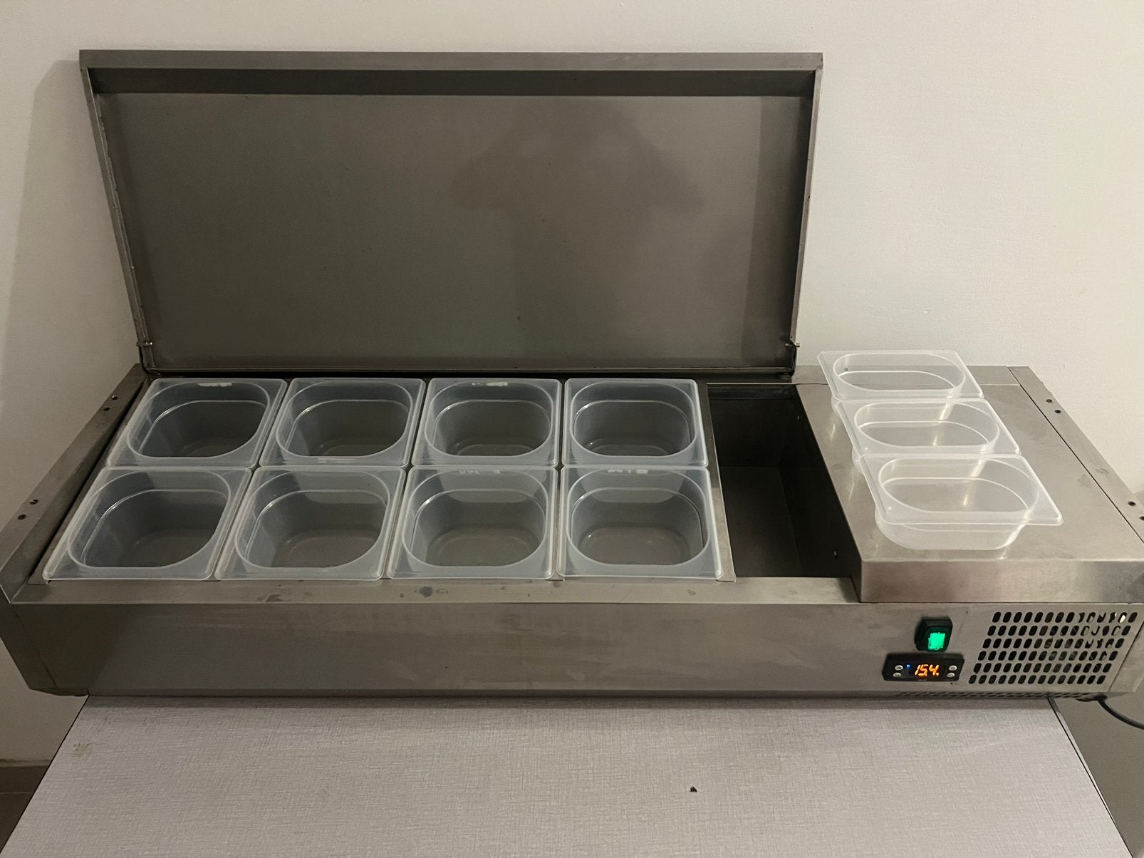 Saladette te koop, Ophalen