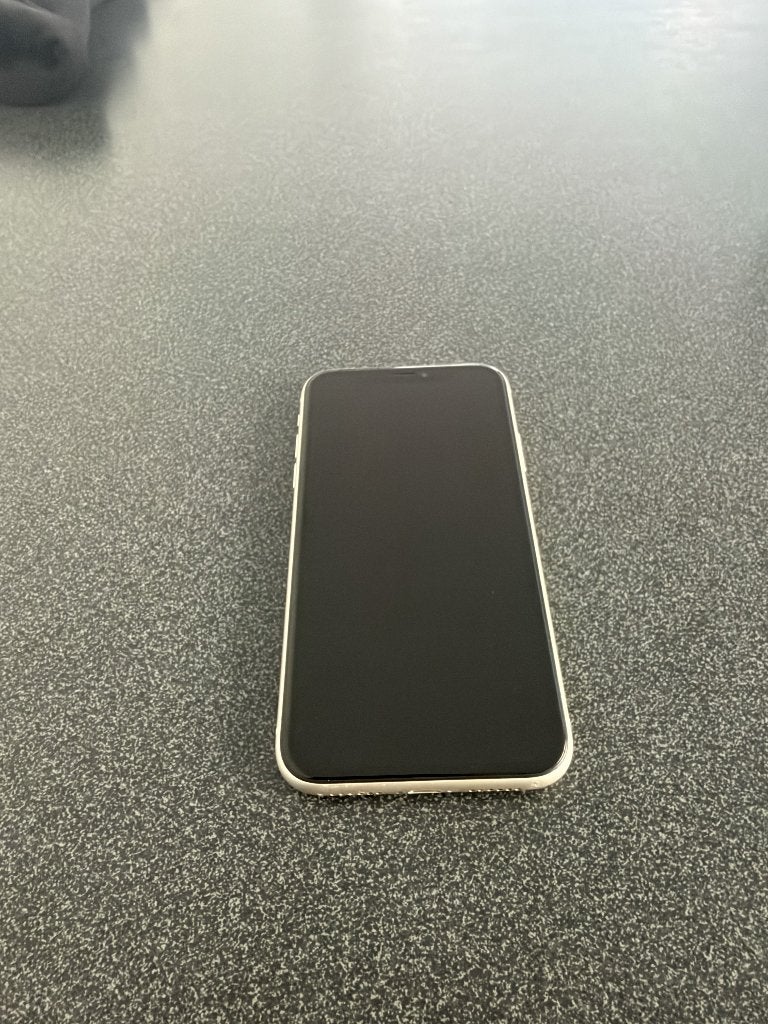 iPhone 11, Télécoms, Enlèvement ou Envoi, 76 %, 64 GB, Blanc