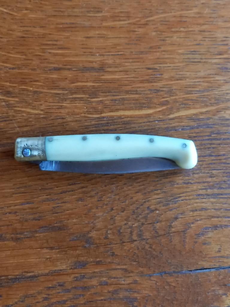 Couteau, Enlèvement ou Envoi