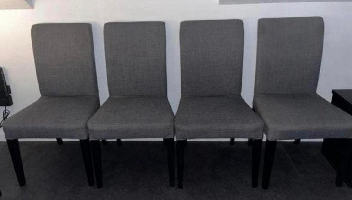 Set van 4 Ikea stoelen grijs stof met zwartbruin onderstel, Huis en Inrichting, Stoelen, Ophalen, Zo goed als nieuw, Grijs, Stof