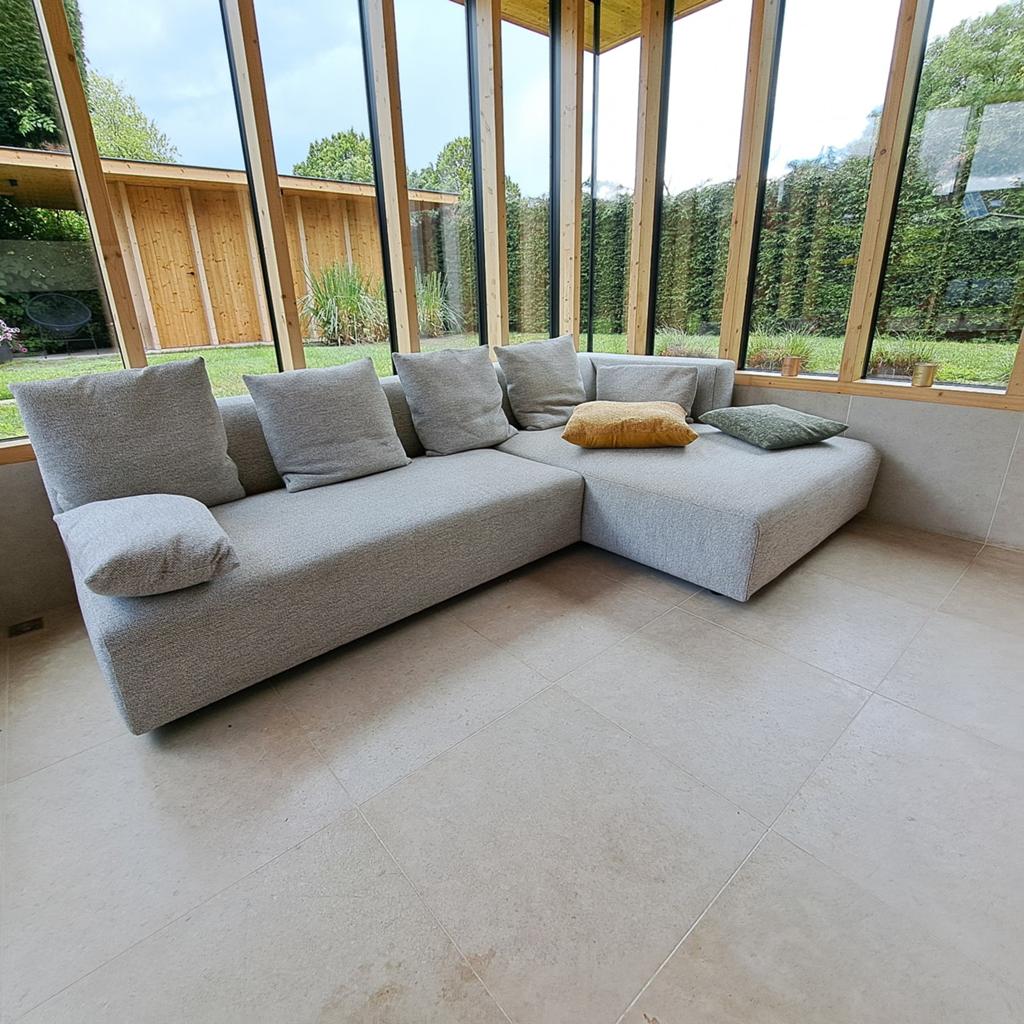 Moderne design hoekzetel/lounge zetel in lichtgrijze bouclé, Ophalen, Stof