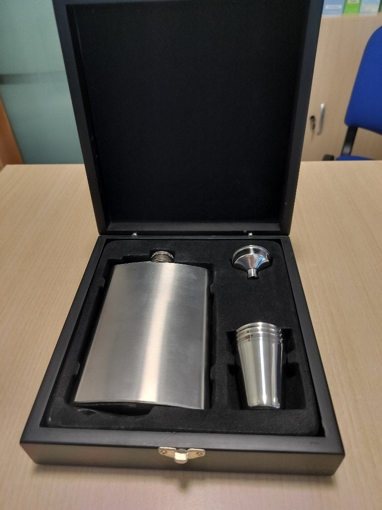 Bouteille alcool de poche en coffret, Enlèvement, Comme neuf