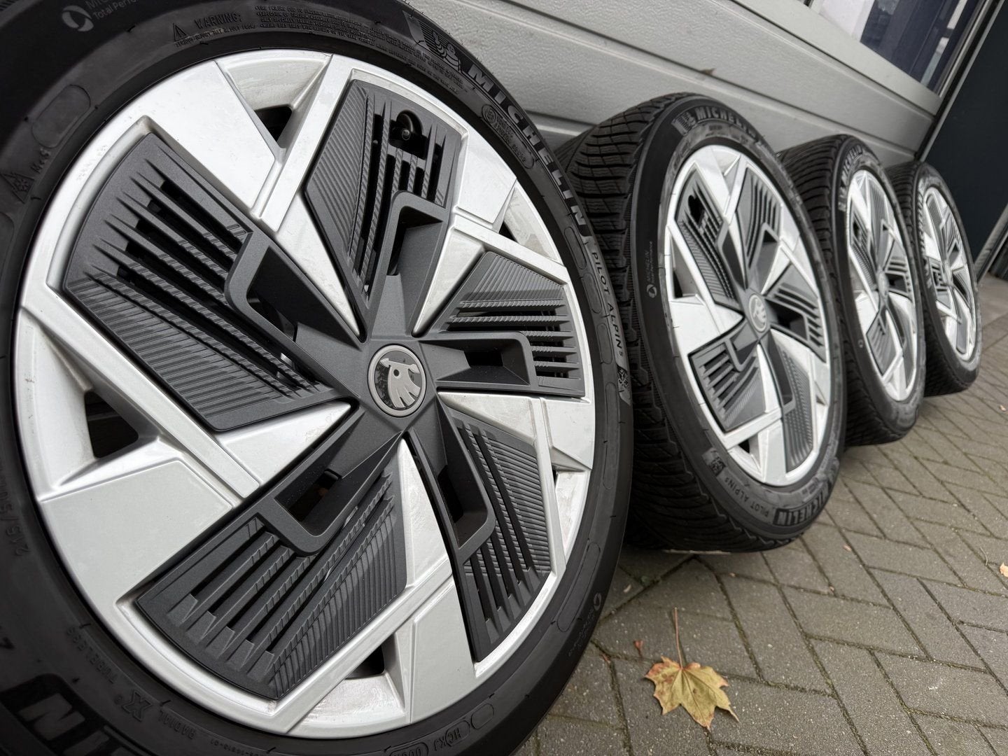 18 inch Orig Skoda Koroq NU7 Seat Ateca velgen winterbanden, Pneus et Jantes, Véhicule de tourisme, -, 18 pouces
