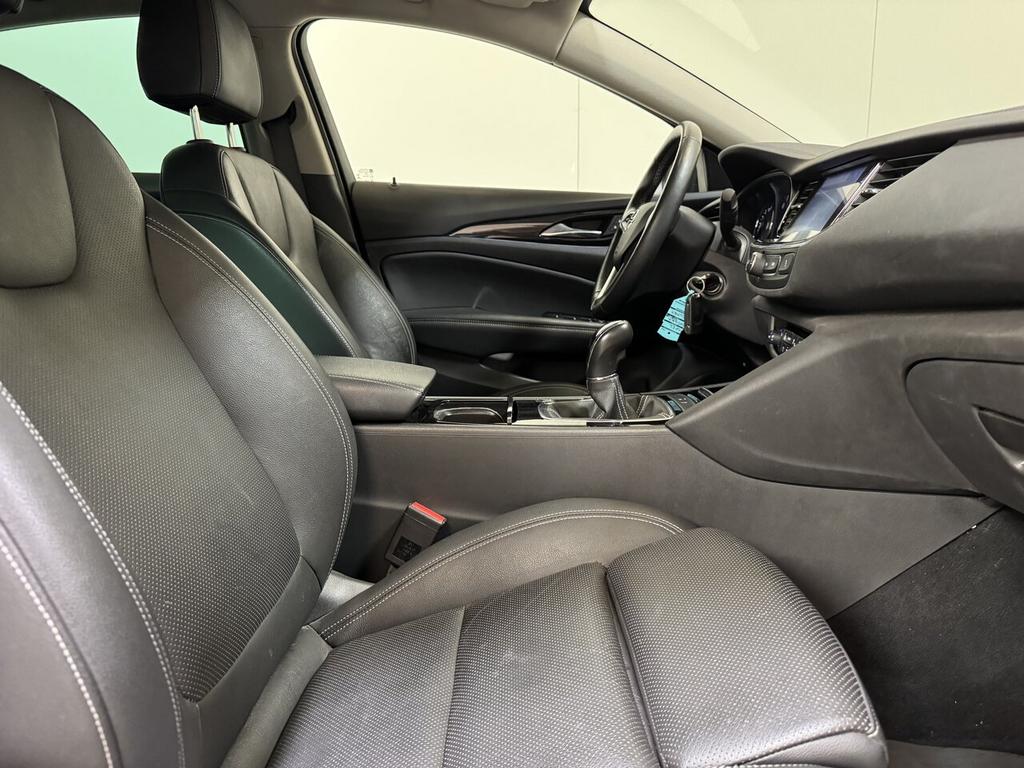 Opel Insignia Grand Sports Tourer 1.5 Benzine Man. - GPS -, Autos, Opel, Achat, Noir, Particulier, 4 cylindres
