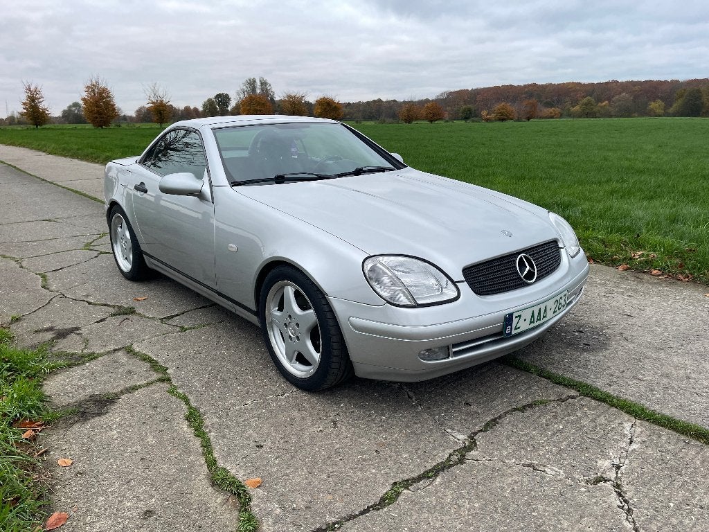 Mercedes SLK 200 de 1re prop 62 000 km en excellent état, 100 kW, Argent ou Gris, Achat, Entreprise