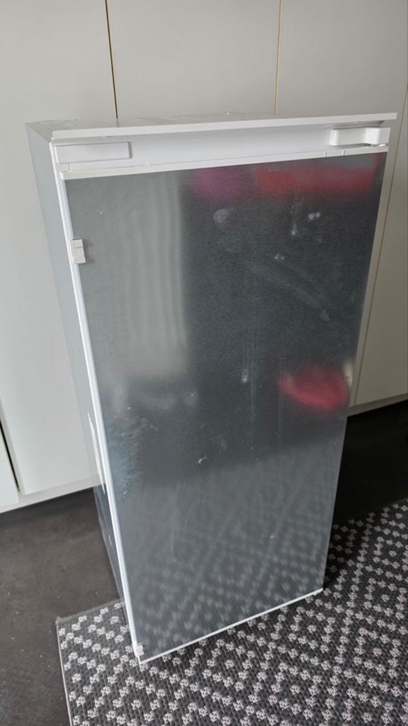NTEG KOELKAST RÉFRIGÉRATEUR INTEG KIR24NSF0 BOSCH, Huis en Inrichting, Woonaccessoires | Memoborden, Ophalen