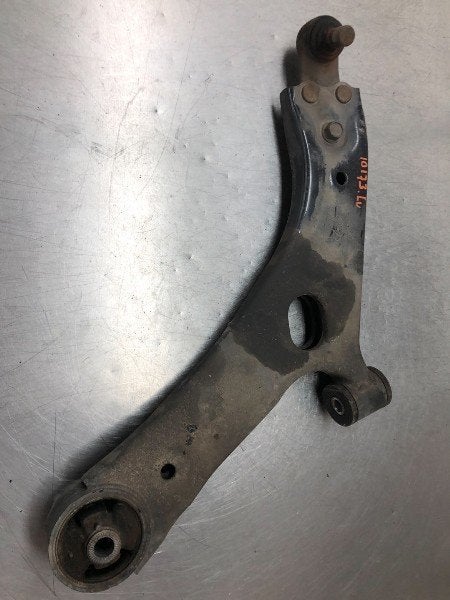 BRAS DE SUSPENSION AVANT GAUCHE INFERIEUR Kia Sportage (SL), Utilisé, Kia