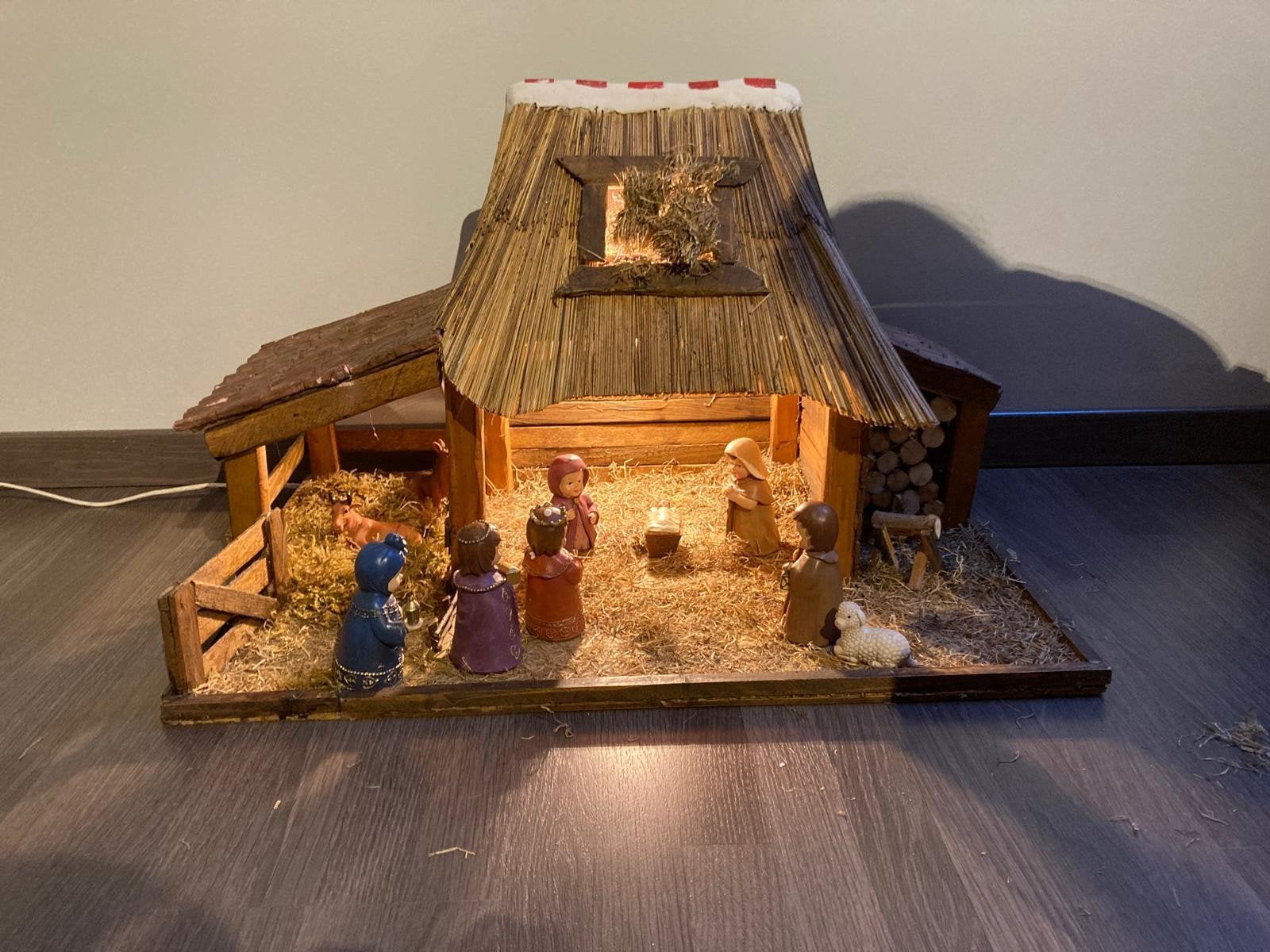kerststal ongeveer 40 op 60 cm, Ophalen, Zo goed als nieuw