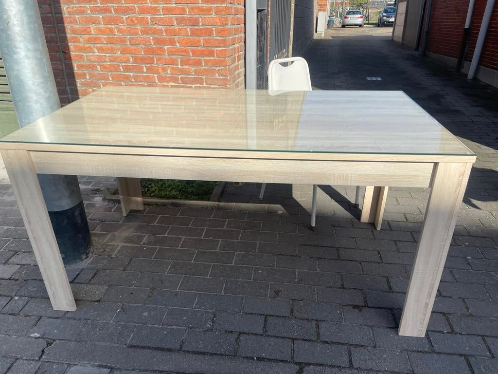 Houten tafel met glas + 4 stoelen + lage kast, Ophalen, Zo goed als nieuw, Glas