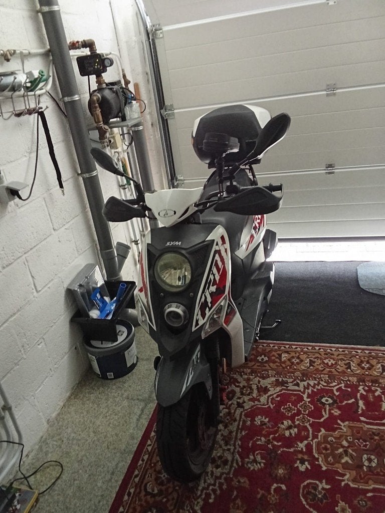 Sym crox scooter te koop met passende topkoffer 850, Overige merken, Comme neuf, Enlèvement, Classe A (25 km/h)