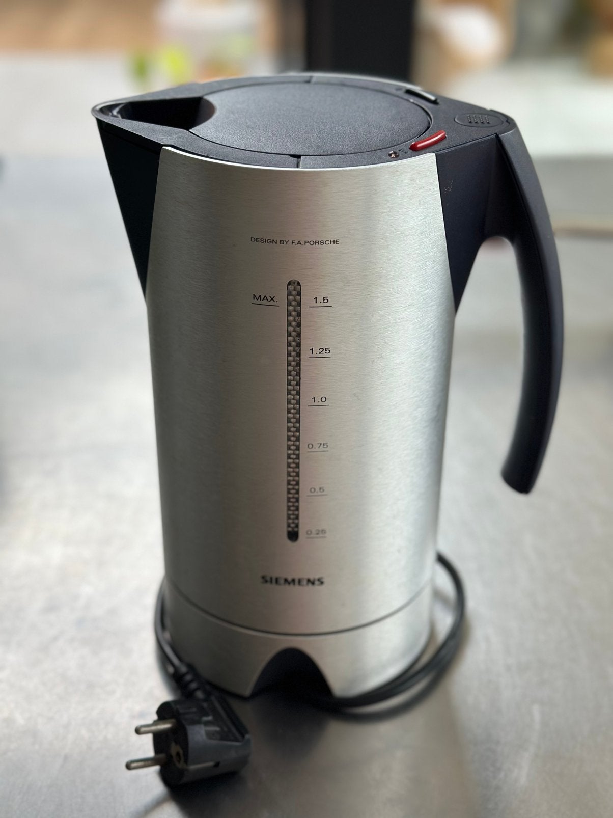 Waterkoker Porsche Design, Electroménager, Bouilloires, Enlèvement, Utilisé, Sans fil