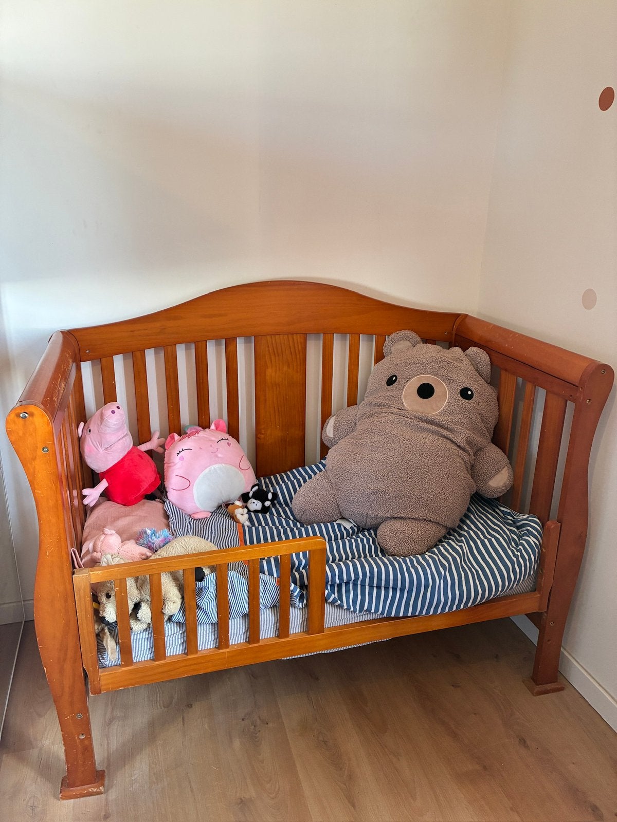Baby bed hout - meegroei, Ophalen, Gebruikt, Matras